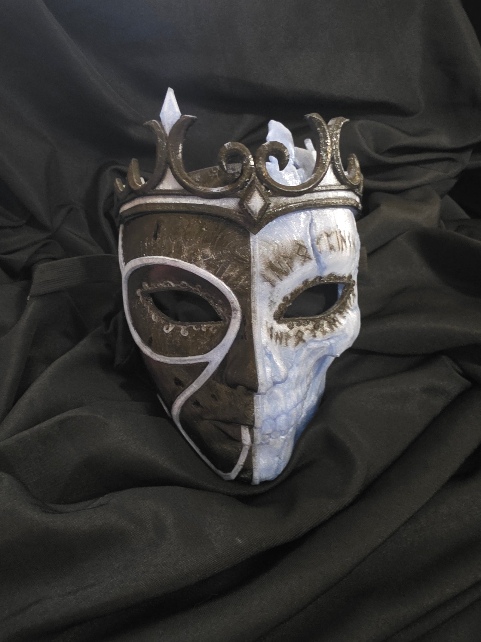 Hel TPU Mask with Glow in the Dark Accents