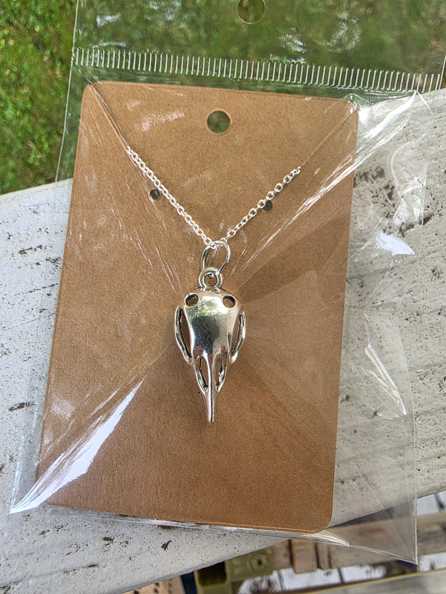 Raven Skull Pendant Necklace – Hollowed Gaze Edition 🖤🪶