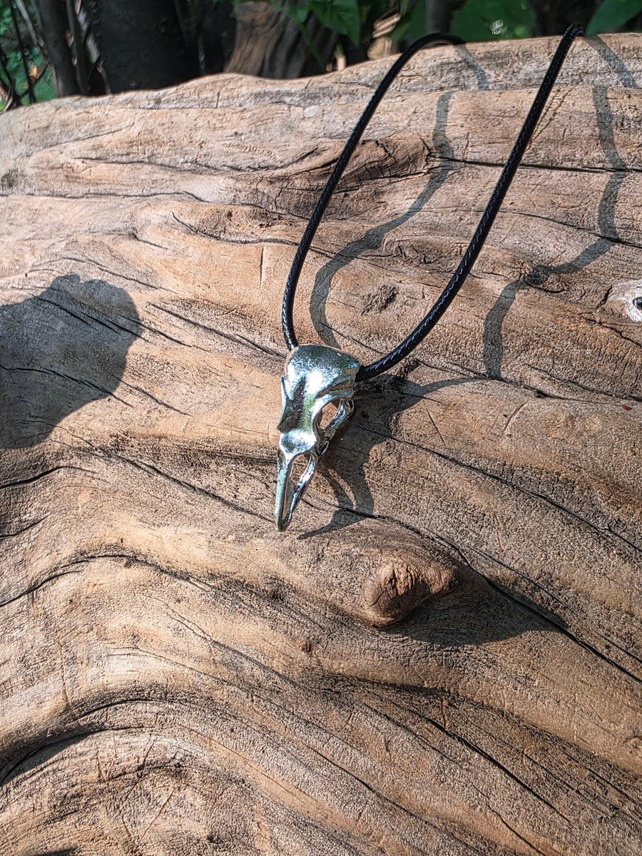 Raven's Omen Skull Pendant Necklace